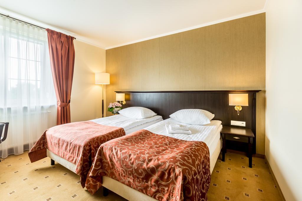 Hotel Krzyski Tarnow Room photo
