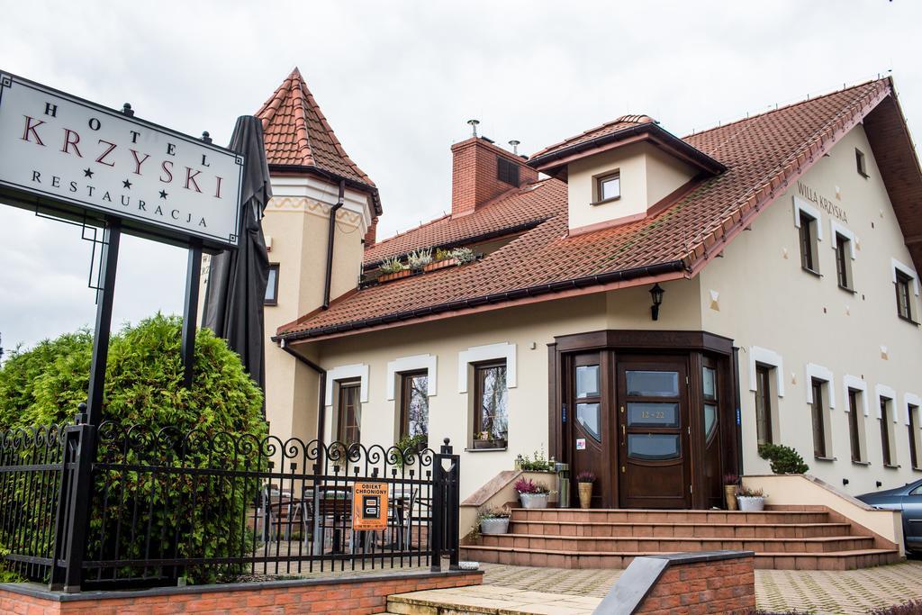 Hotel Krzyski Tarnow Exterior photo